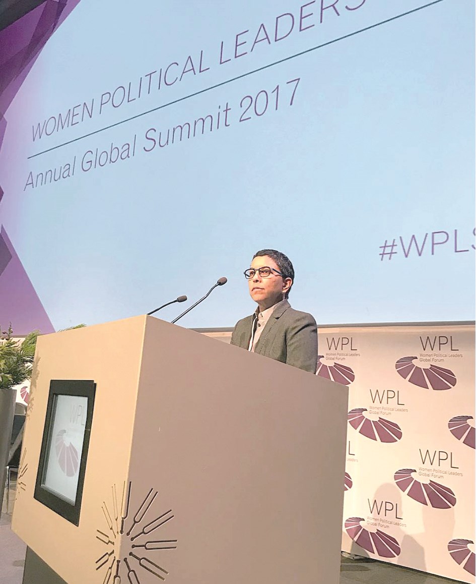 u0627u0644u062eu0627u0644u062f u0645u062au062du062fu062bu0629 u0623u0645u0627u0645 u0645u0646u062au062fu0649 u0627u0644u0642u0627u0626u062fu0627u062a u0627u0644u0633u064au0627u0633u064au0627u062a