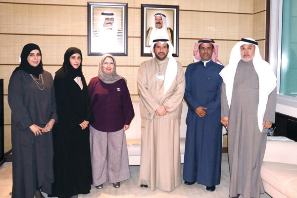 u0627u0644u0623u062du0645u062f u0645u062au0648u0633u0637u0627u064b u0623u0639u0636u0627u0621 u062cu0645u0639u064au0629 u0627u0644u0645u062eu062au0631u0639u064au0646 (u062au0635u0648u064au0631 u0628u0633u0627u0645 u0632u064au062fu0627u0646)