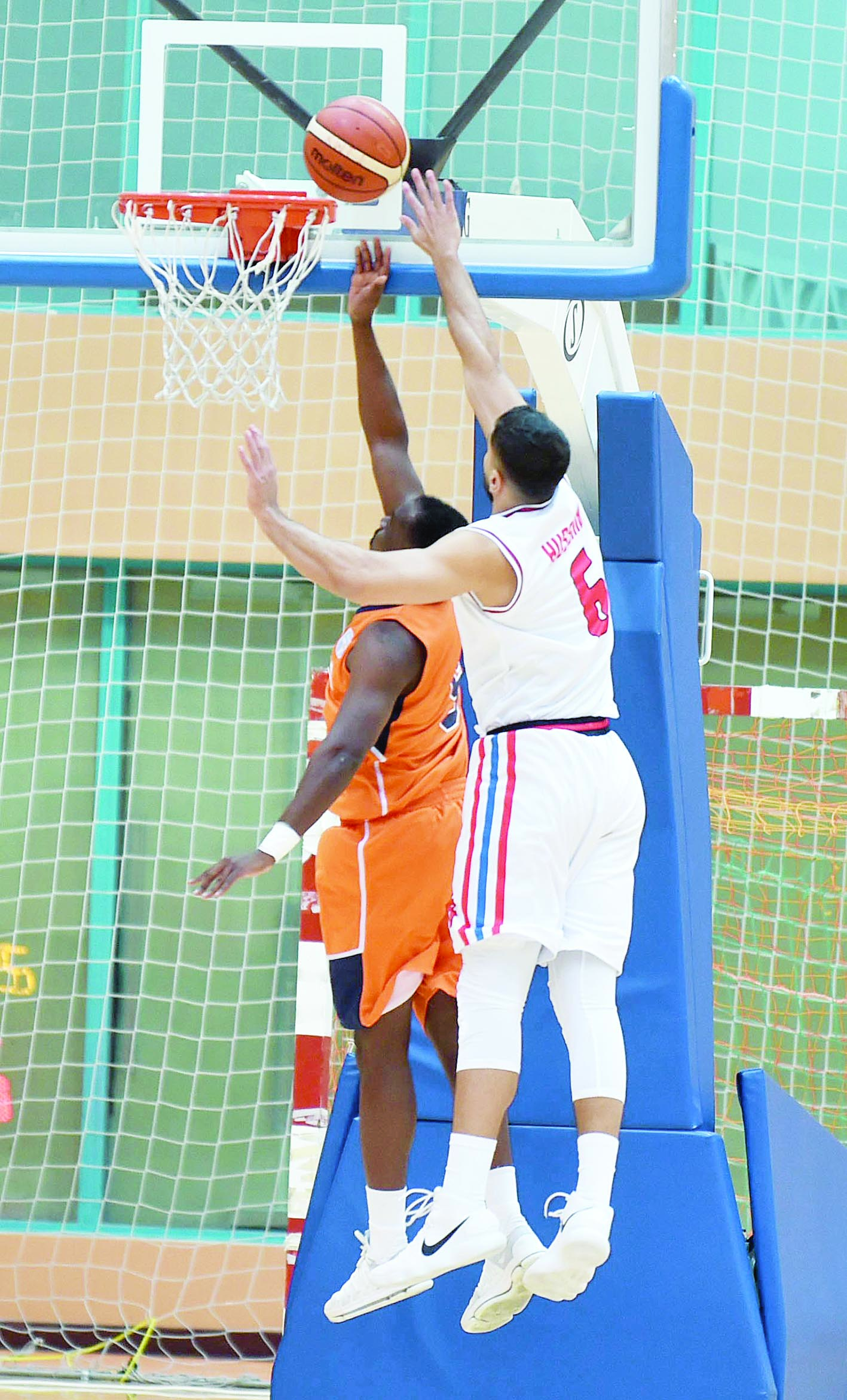 u062du0633u064au0646 u0627u0644u062eu0628u0627u0632 u0644u0627u0639u0628 u00abu0627u0644u0643u0648u064au062au00bb u0645u062du0627u0648u0644u0627u064b u0645u0646u0639 u0623u062du0645u062f u0627u0644u0628u0644u0648u0634u064a u0645u0646 u0627u0644u062au0633u062cu064au0644t  (u062au0635u0648u064au0631 u0633u0639u062f u0647u0646u062fu0627u0648u064a) 