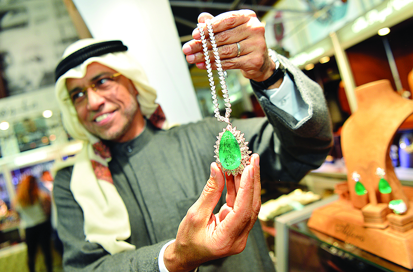  u0632u064au0627u062f u0627u0644u0641u0627u0631u0633... u064au062du0645u0644 u0639u0642u062fu0627u064b u0645u0646 u0627u0644u0632u0645u0631u062f u0627u0644u0643u0648u0644u0648u0645u0628u064a t(u062au0635u0648u064au0631 u0646u0627u064au0641 u0627u0644u0639u0642u0644u0629) 