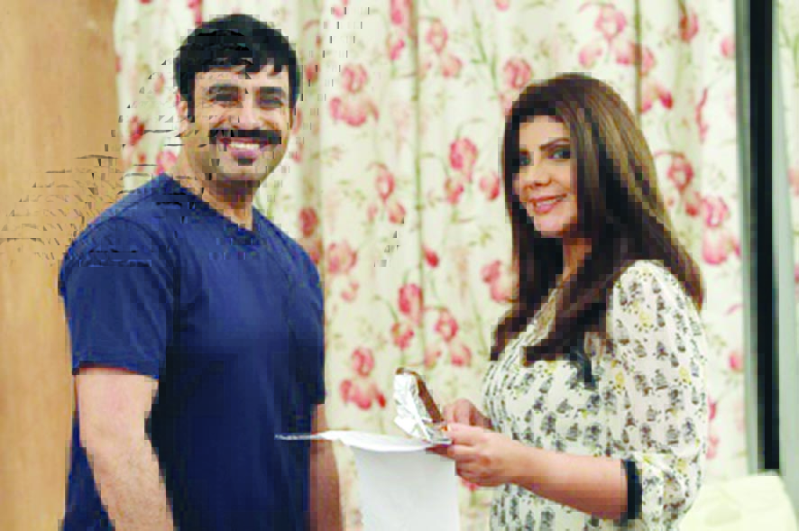 الفضالة وخالد أمين في «صوف تحت حرير» 