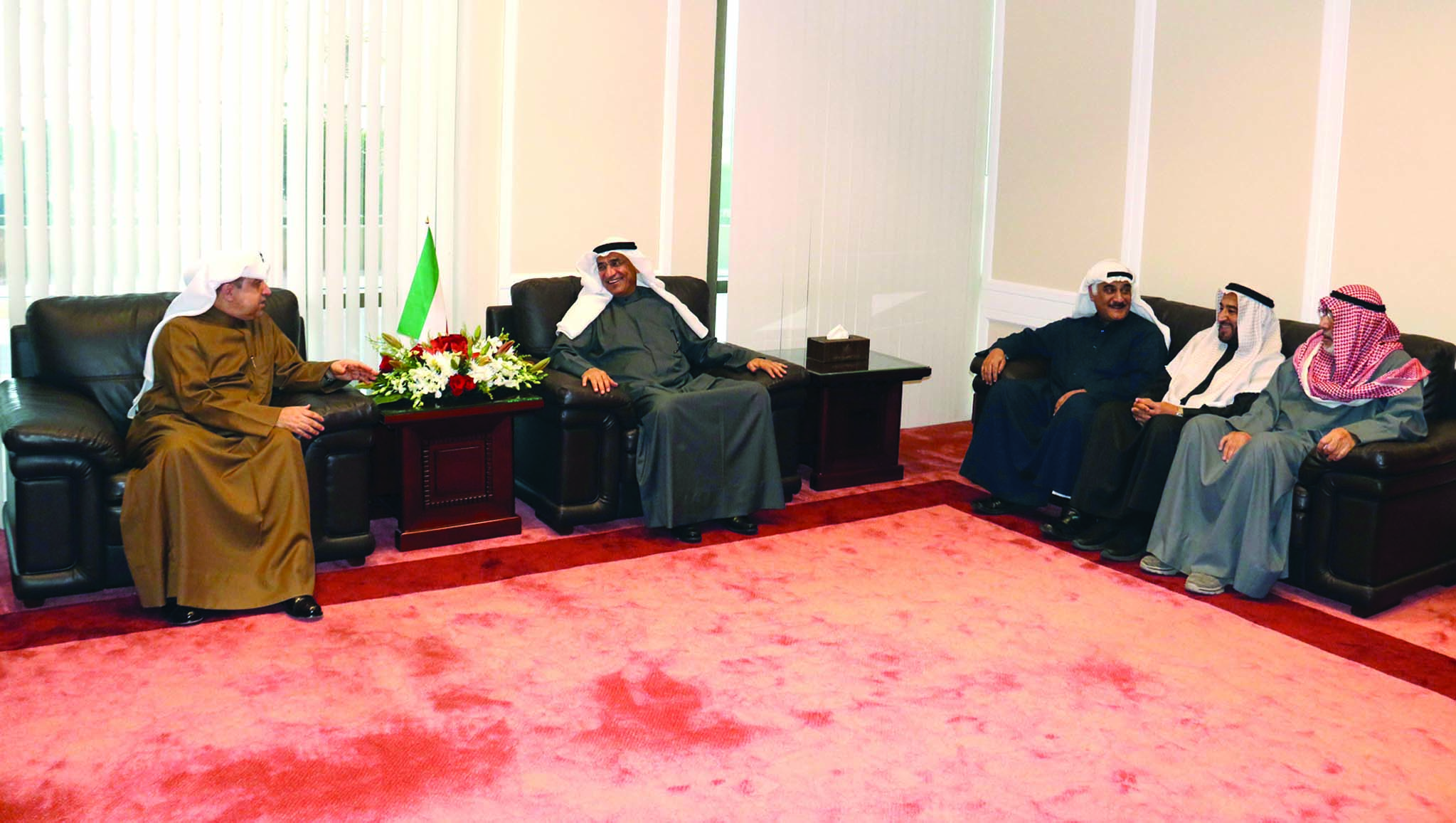 u062du062fu064au062b u0628u064au0646 u0627u0644u0631u0634u064au062fu064a u0648u0628u0648u0634u0647u0631u064a u062eu0644u0627u0644 u062du0641u0644 u0627u0644u0627u0633u062au0642u0628u0627u0644