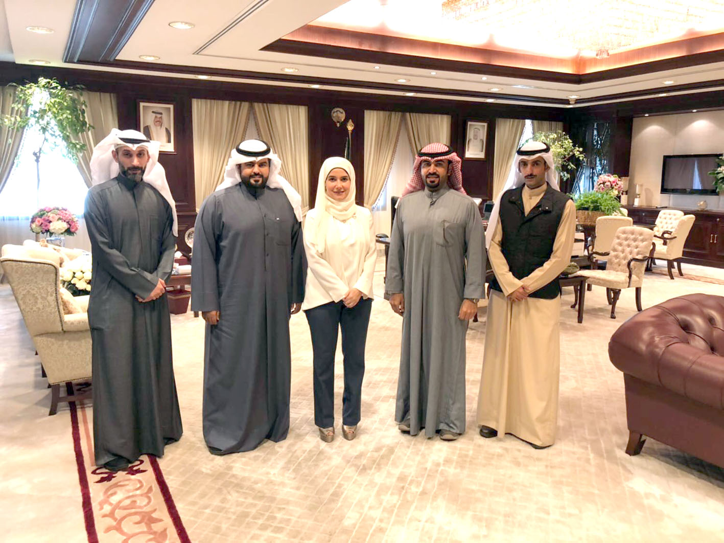 ... ومتوسطة وفد لجنة أهالي مدينة المطلاع