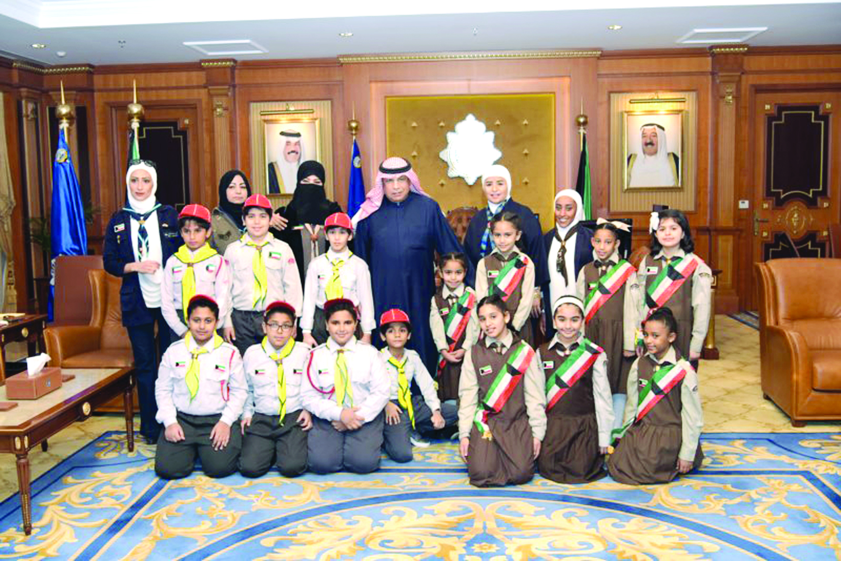 u0627u0644u0648u0632u064au0631 u0627u0644u062cu0631u0627u062d u064au062au0648u0633u0637 u0623u0634u0628u0627u0644 u0648u0632u0647u0631u0627u062a u00abu0627u0644u062au0631u0628u064au0629u00bb u0627u0644u0645u0647u0646u0626u064au0646