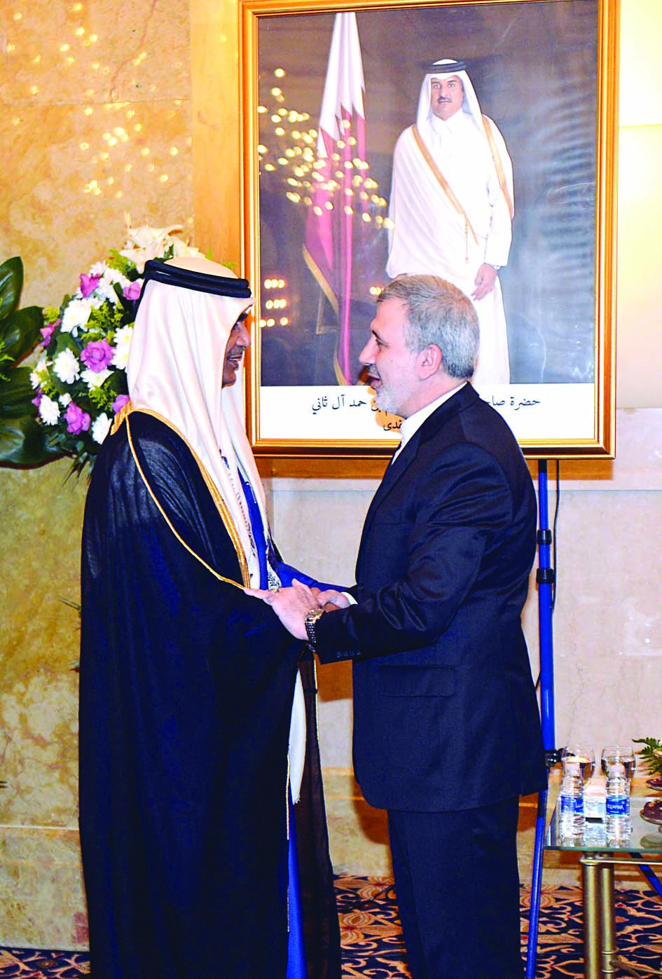  السفير الايراني مهنئا