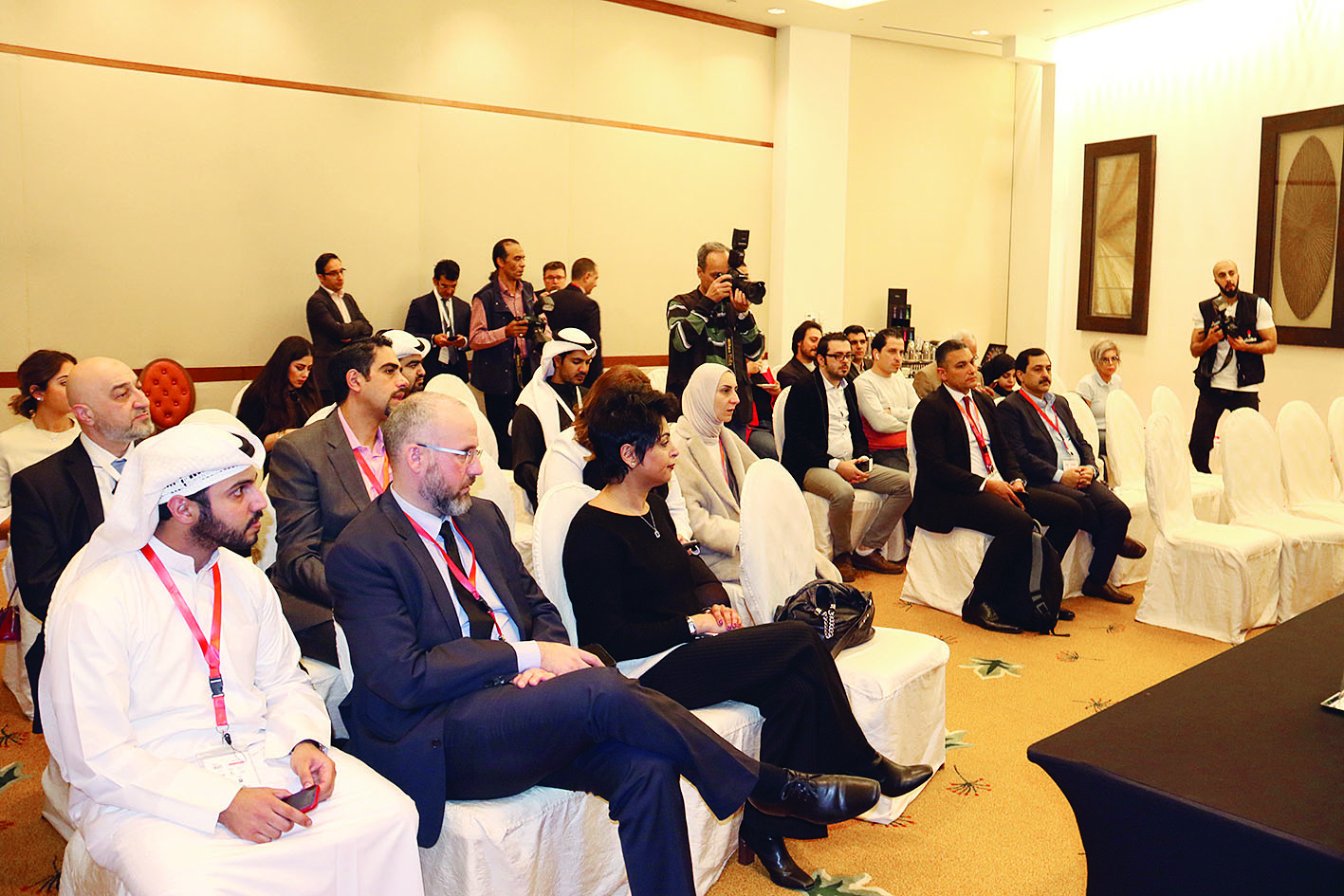 مقدمة الحضور 