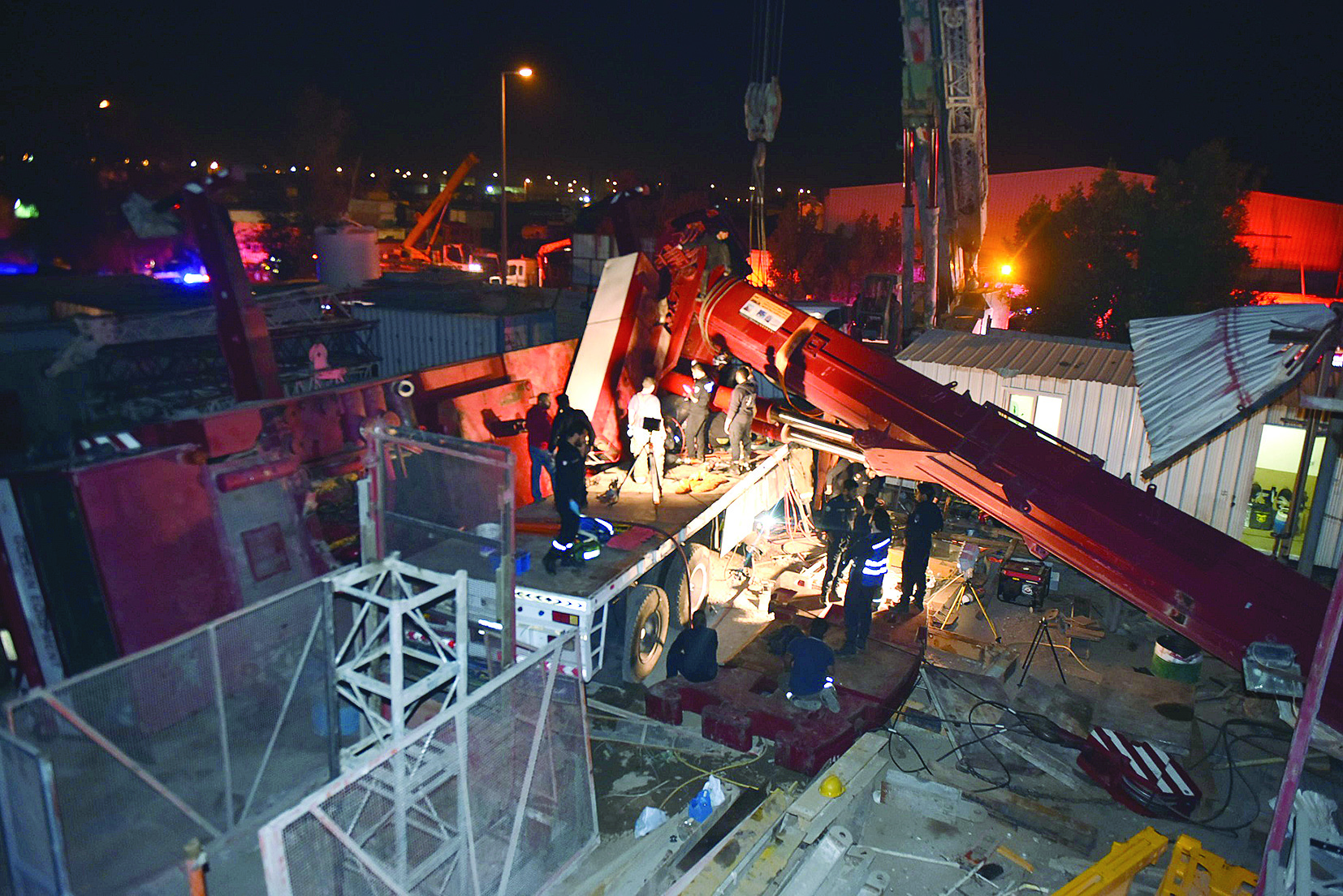 جانب من عملية الإنقاذ