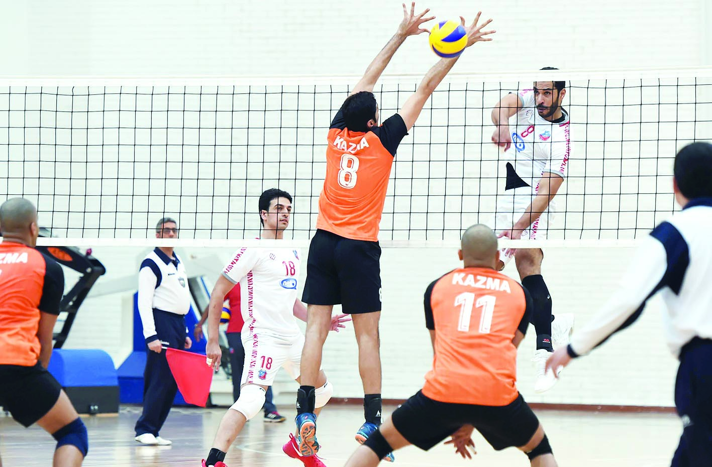 u0636u0631u0628u0629 u0633u0627u062du0642u0629 u0645u0646 u0639u0627u0645u0631 u0627u0644u0633u0644u064au0645 u0644u0627u0639u0628 u00abu0627u0644u0643u0648u064au062au00bb u0623u0645u0627u0645 u0643u0627u0638u0645u0629 u0641u064a u0646u0647u0627u0626u064a u0627u0644u0628u0637u0648u0644u0629 u0627u0644u062au0646u0634u064au0637u064au0629