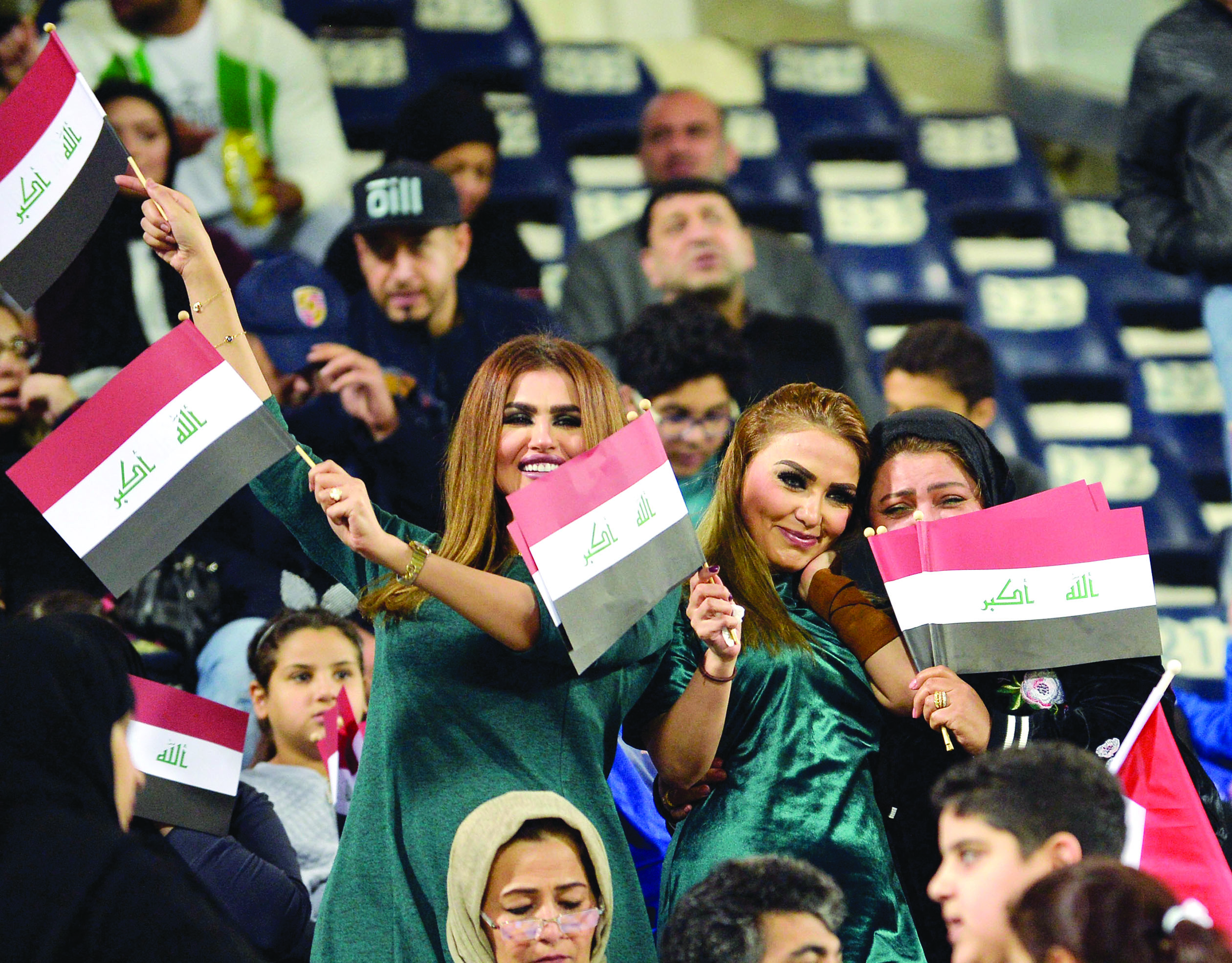 جانب من الجماهير العراقية في الكويت 