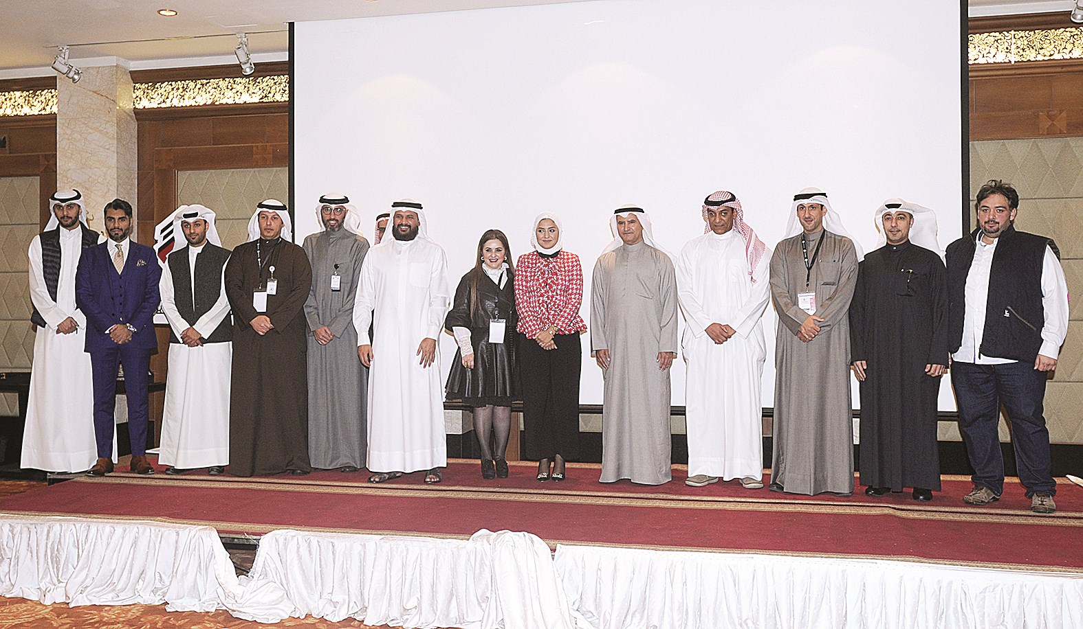 u0627u0644u0645u0631u0632u0648u0642 u064au062au0648u0633u0637 u0627u0644u0645u0646u0638u0645u064au0646 u0648u0639u062fu062fu0627u064b u0645u0646 u0627u0644u0645u0647u0646u062fu0633u064au0646 u0627u0644u0645u0643u0631u0645u064au0646 (u062au0635u0648u064au0631 u0643u0631u0645 u0630u064au0627u0628)