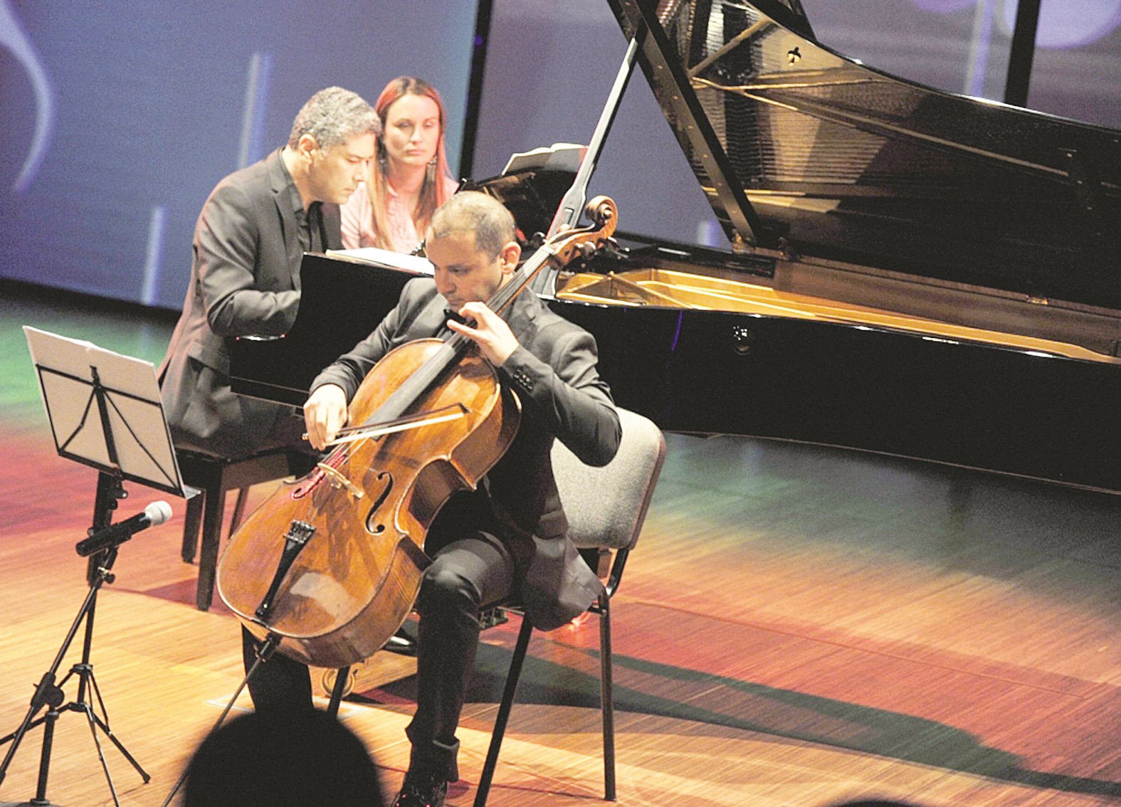 u0644u0642u0637u0629 u0645u0646 u0627u0644u062du0641u0644 (u062au0635u0648u064au0631 u0633u0639u062f u0647u0646u062fu0627u0648u064a)