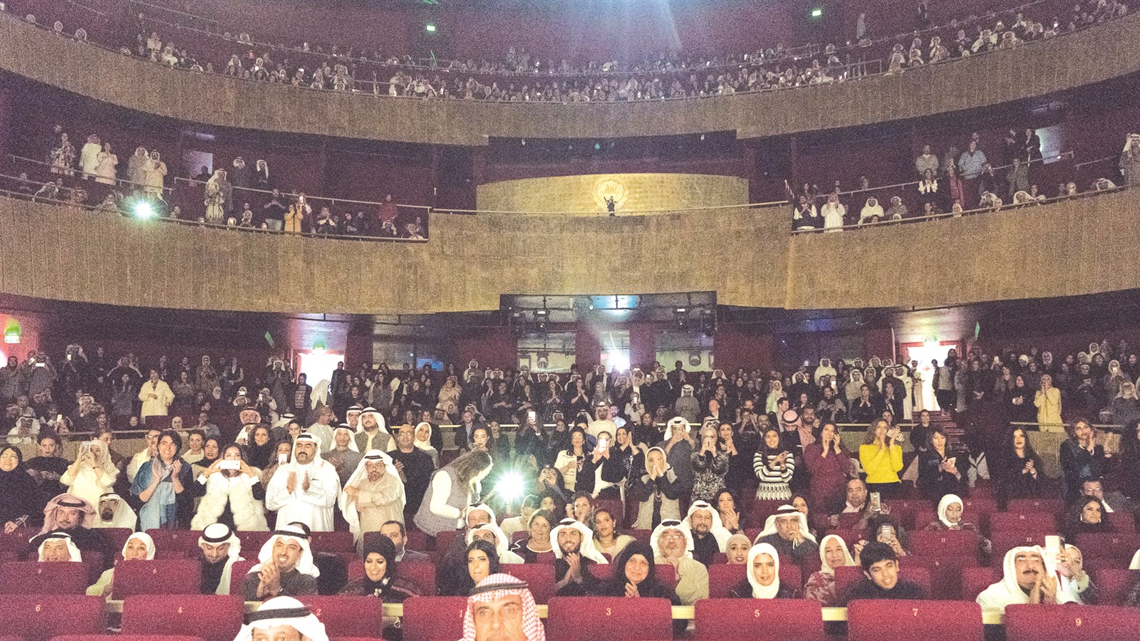 حضور جماهيري كبير