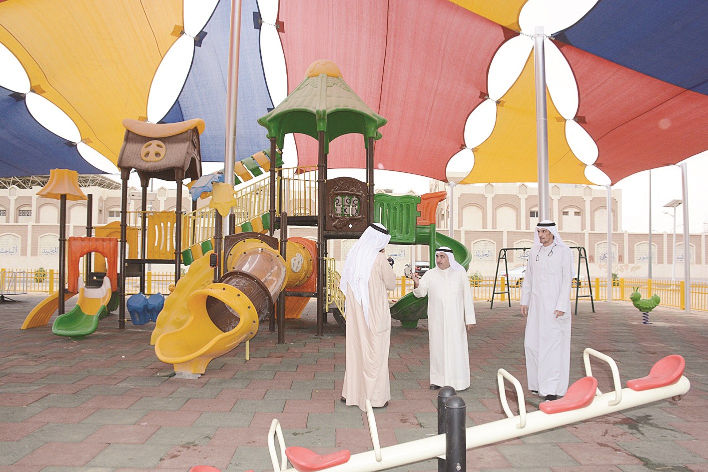 ألعاب أطفال ضمن مشاريع الهيئة في المناطق السكنية