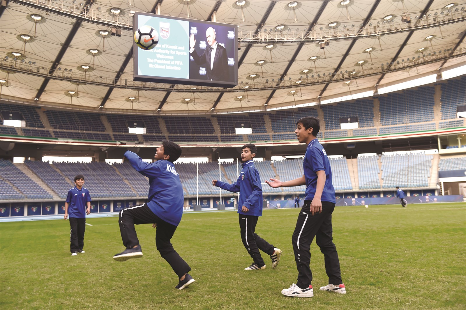 u0644u0627u0639u0628u0648 u0645u0646u062au062eu0628 u0627u0644u0628u0631u0627u0639u0645... u0641u064a u0627u0633u062au0627u062f u062cu0627u0628u0631 u0623u0645u0633                     (u062au0635u0648u064au0631 u0623u0633u0639u062f u0639u0628u062fu0627u0644u0644u0647)