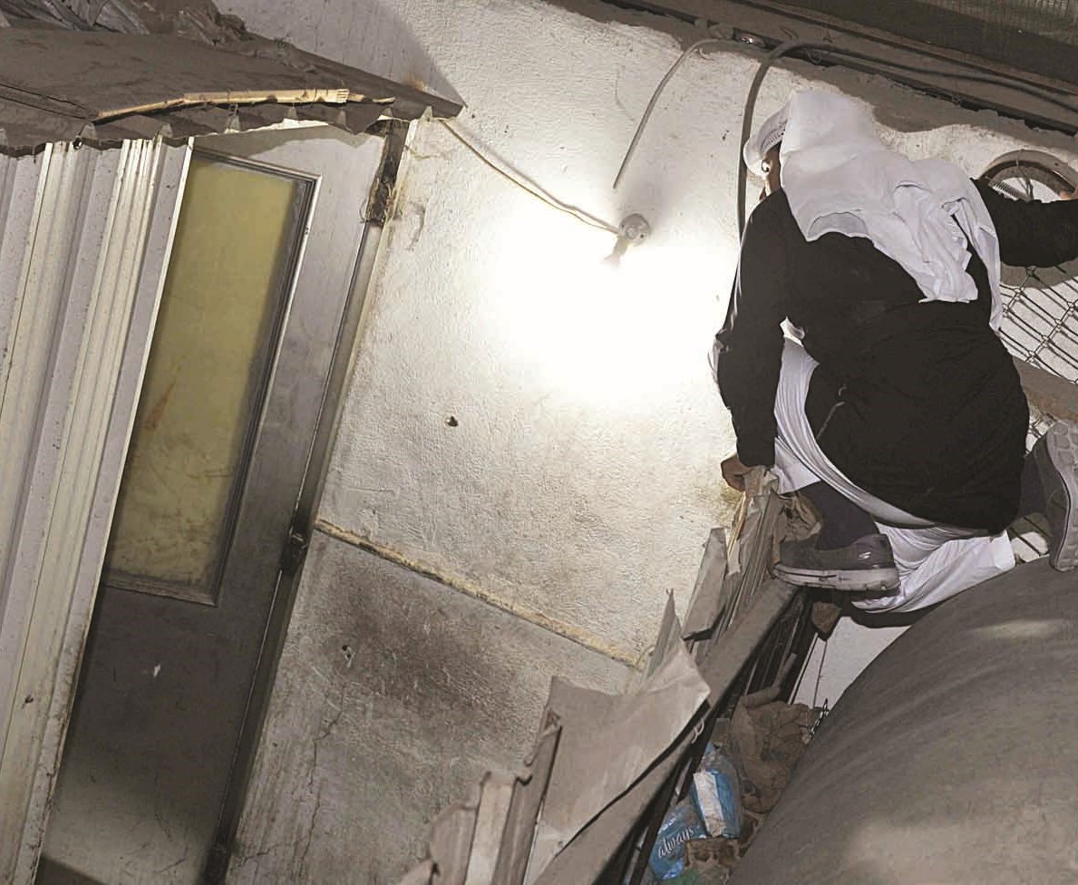 تسور ثم انقضاض من أحد المفتشين على سكن للعزاب