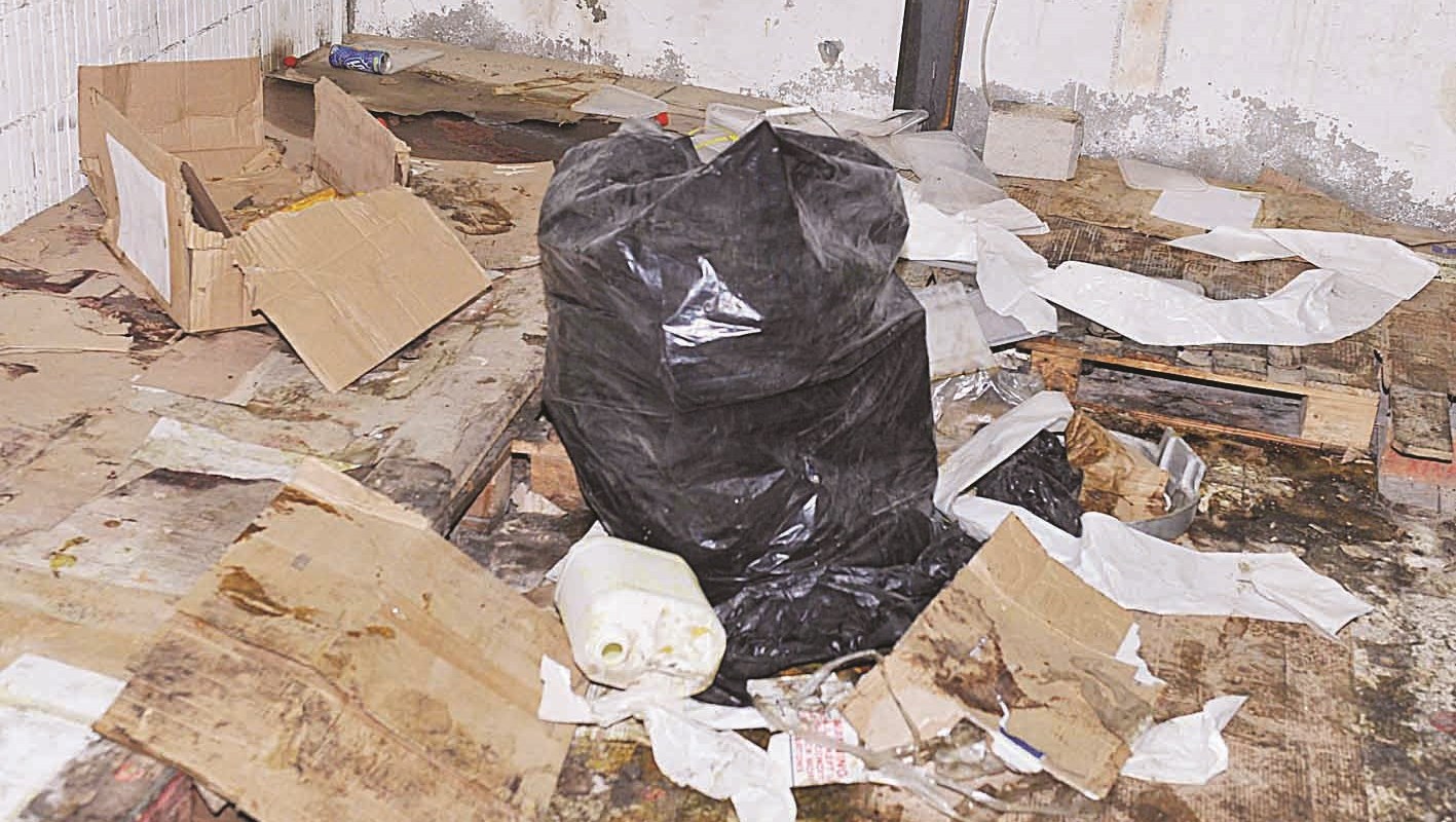 فرز وإعادة تعبئة للمواد منتهية الصلاحية