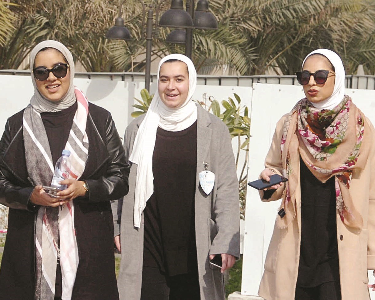 القوائم تستقطب الطالبات