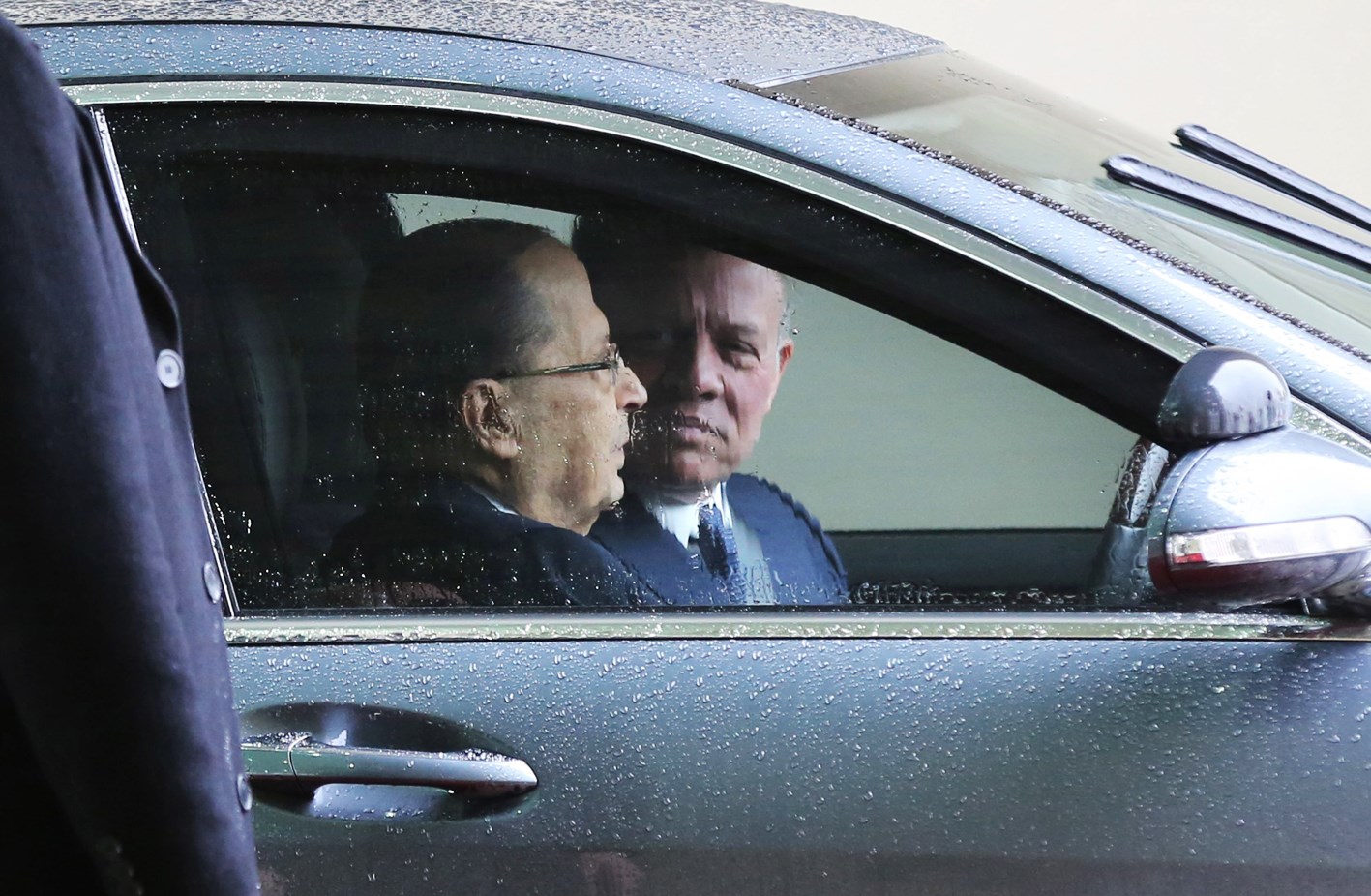 u0639u0628u062fu0627u0644u0644u0647 u0627u0644u062bu0627u0646u064a u064au0642u0648u062f u0633u064au0627u0631u062au0647 u0648u0627u0644u0649 u062cu0627u0646u0628u0647 u0639u0648u0646 u0641u064a u0645u0637u0627u0631 u0639u0645u0627u0646 u0627u0644u062fu0648u0644u064ab (u0627 u0641 u0628)