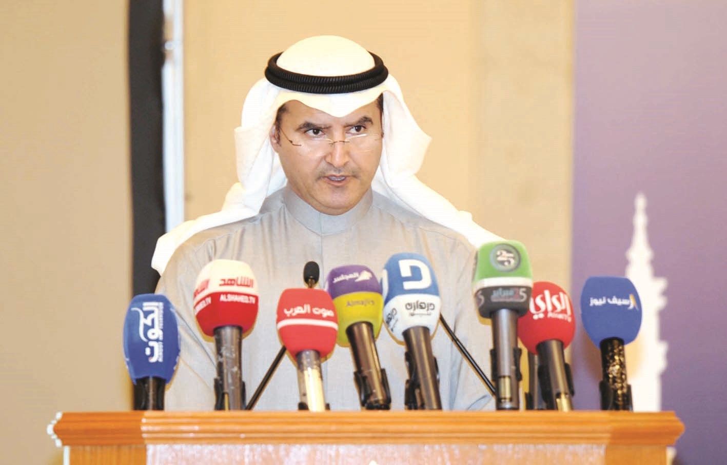 u0639u0635u0627u0645 u0627u0644u0645u0631u0632u0648u0642 u0645u062au062du062fu062bu0627u064b