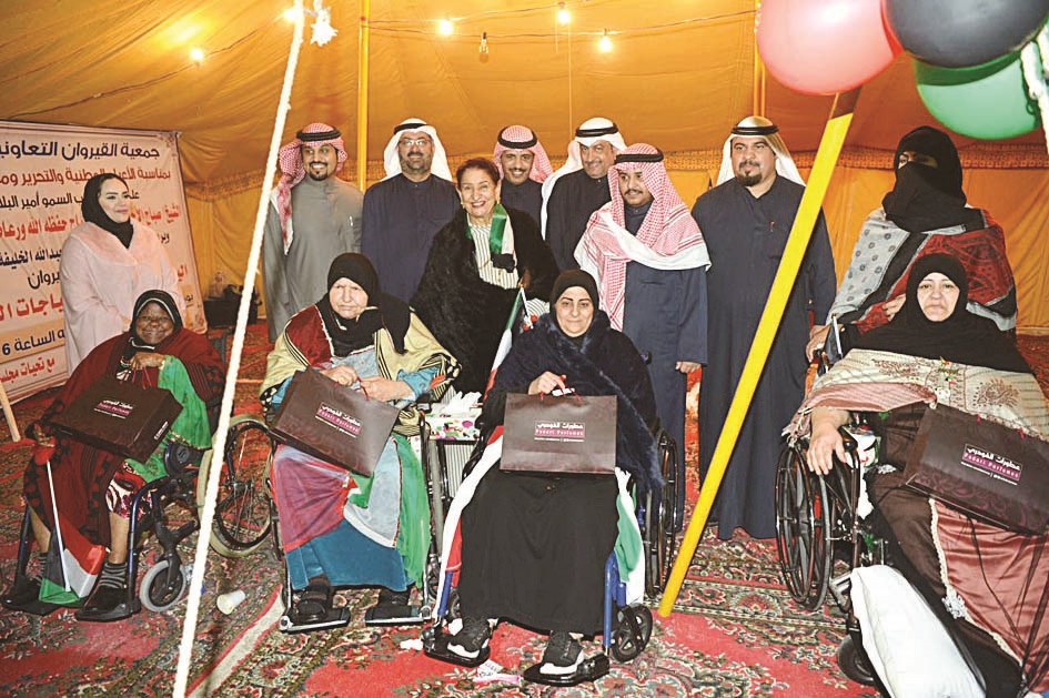 تكريم المسنين وذوي الإعاقة