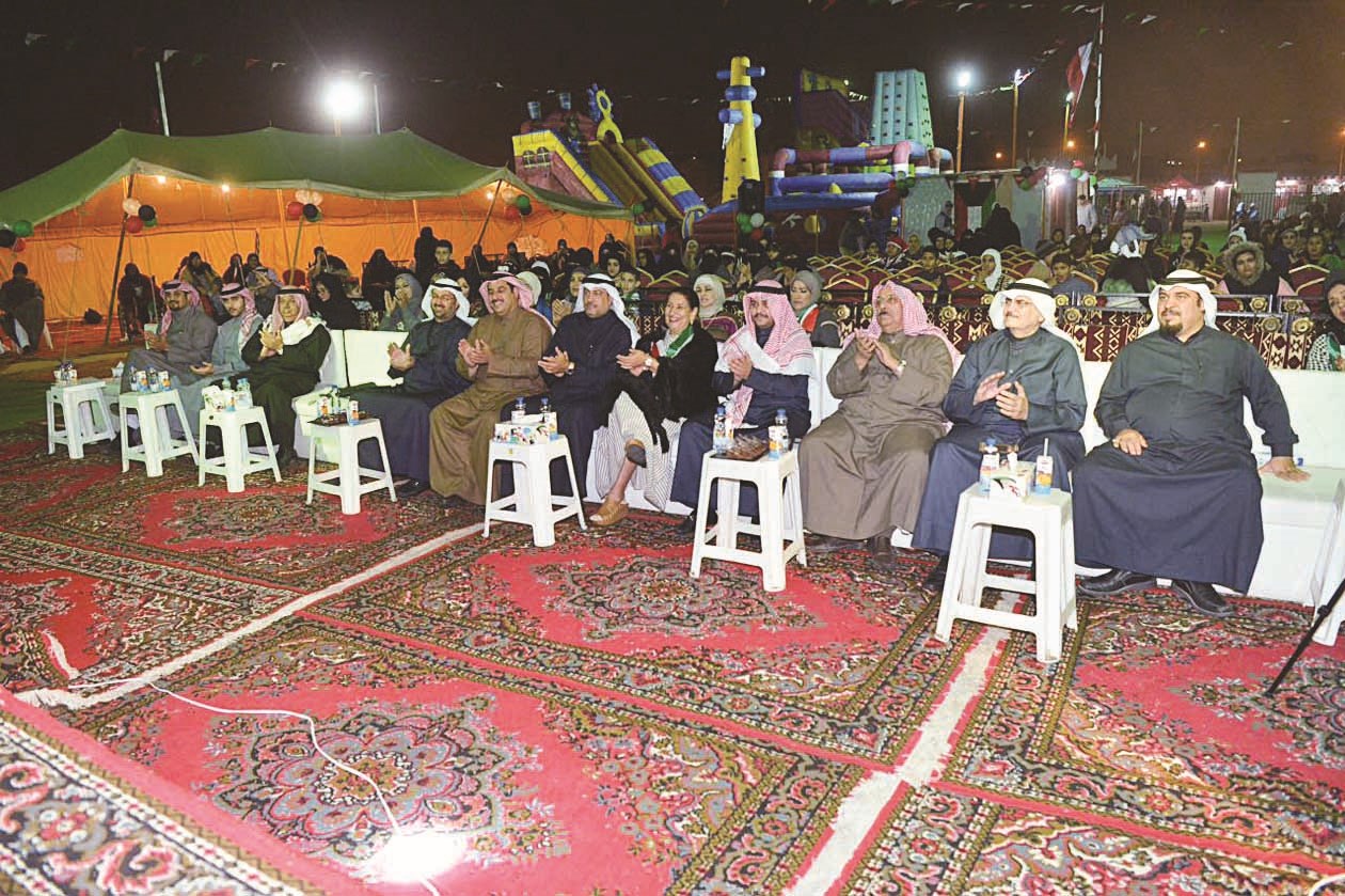 u0634u064au062eu0629 u0627u0644u0639u0628u062fu0627u0644u0644u0647 u0648u0627u0644u062bu0627u0645u0631 u0648u0627u0644u0639u0646u062au0631u064a u0648u0627u0644u0639u0627u0632u0645u064a u0645u062au0642u062fu0645u064au0646 u0627u0644u062du0636u0648u0631 (u062au0635u0648u064au0631 u0646u0627u064au0641 u0627u0644u0639u0642u0644u0629)