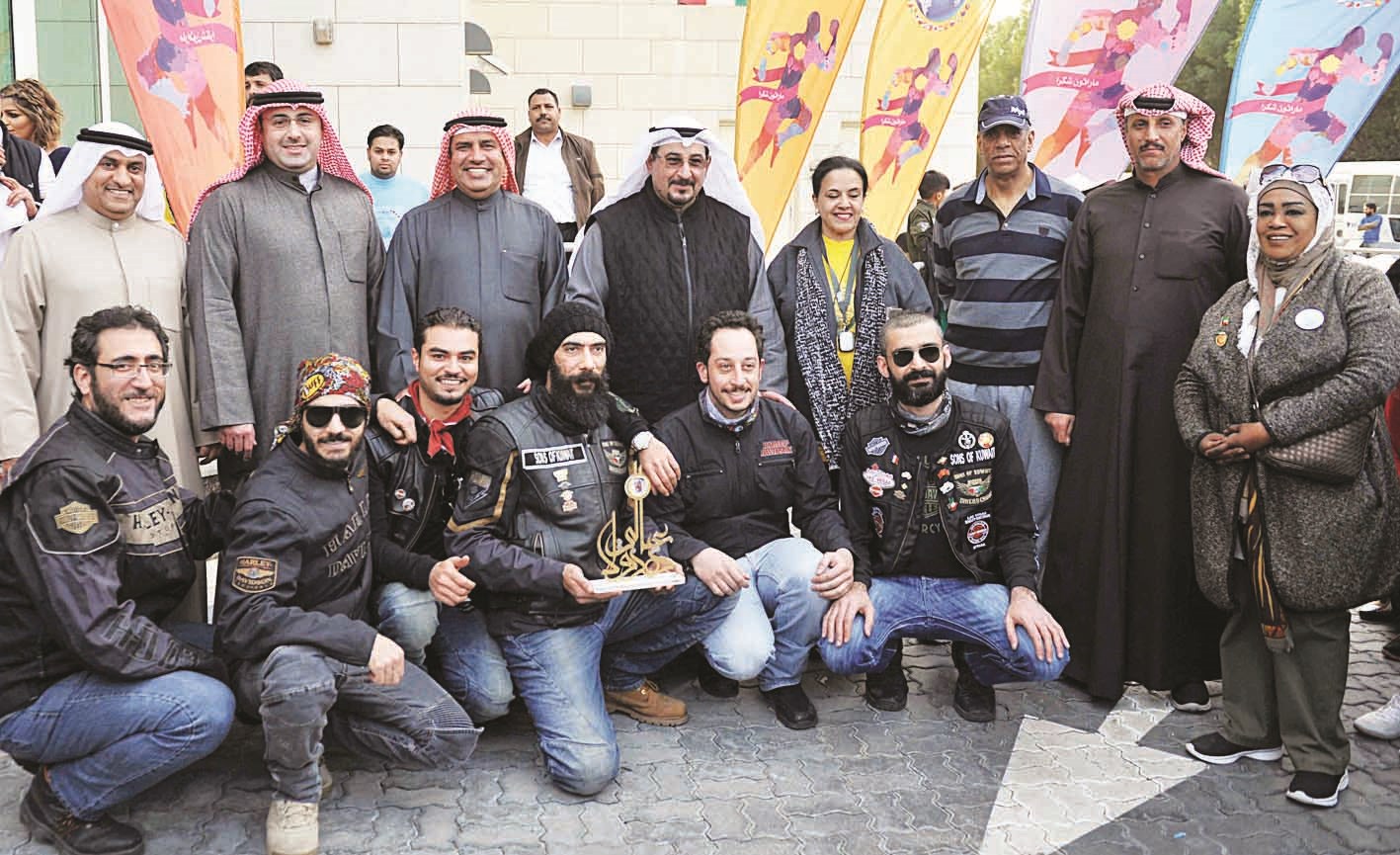 لقطة تذكارية لفريق «رابطة أبناء الكويت» للدراجات النارية