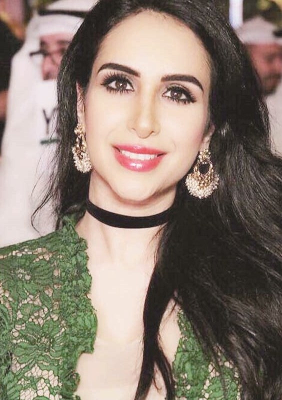 فاطمة المخيزيم