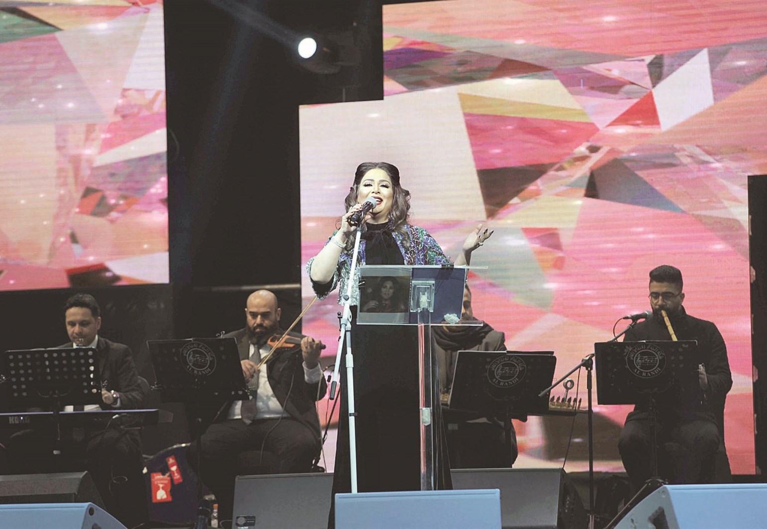 u0646u0648u0627u0644 b  (u062au0635u0648u064au0631 u0637u0627u0631u0642 u0639u0632u0627u0644u062fu064au0646)