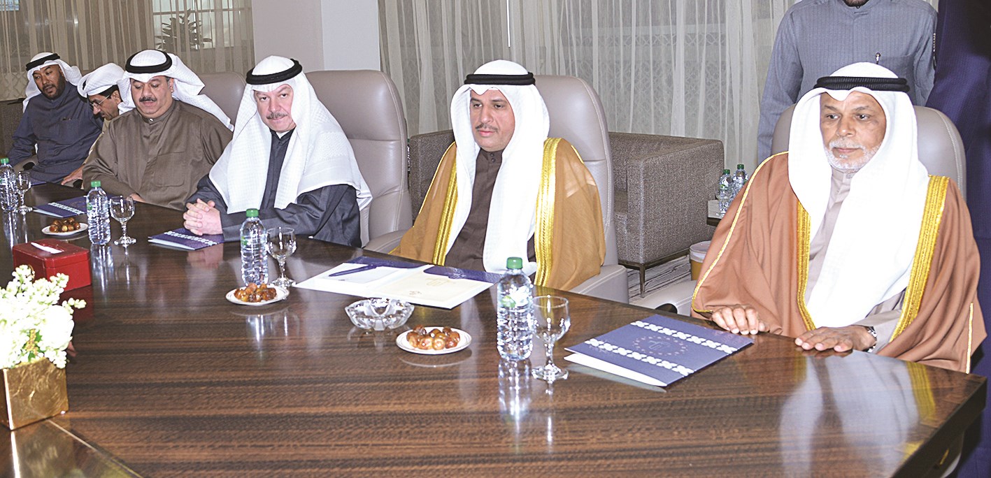 العزب والمطاوعة خلال الاجتماع