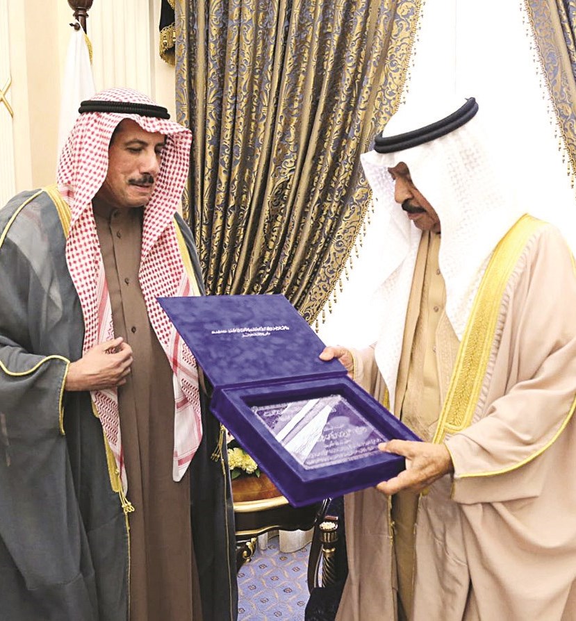 u062eu0644u064au0641u0629 u0628u0646 u0633u0644u0645u0627u0646 u0645u062au0633u0644u0645u0627u064b u0627u0644u062fu0639u0648u0629 u0645u0646 u0639u0632u0627u0645 u0627u0644u0635u0628u0627u062d