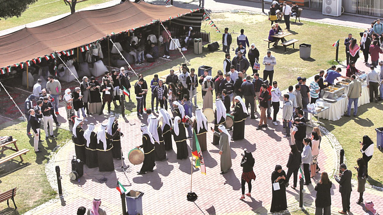 u0623u062cu0648u0627u0621 u0627u0644u0628u0647u062cu0629 u0648u0627u0644u0641u0631u062du0629 u0627u062du062au0641u0627u0644u0627 u0628u0627u0644u0623u0639u064au0627u062f u0627u0644u0648u0637u0646u064au0629