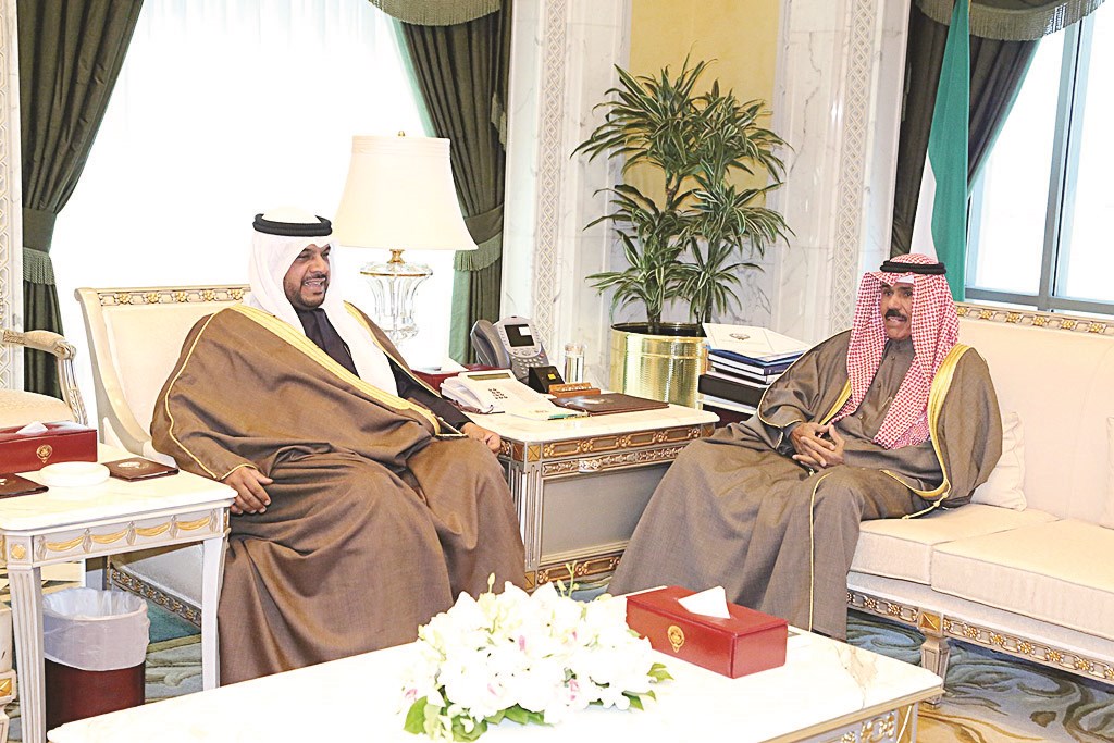 ... وأحمد المنصور