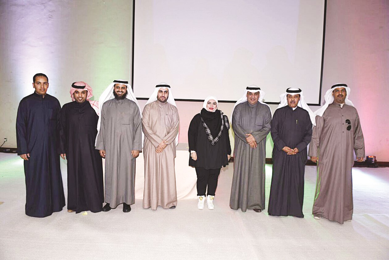 u0645u0637u0631 u0627u0644u0645u0637u064au0631u064a u0645u062au0648u0633u0637u0627u064b u0645u0633u0624u0648u0644u064a u062au0646u0645u064au0629 u0627u0644u0645u062cu062au0645u0639 u0641u064a u0627u0644u0648u0632u0627u0631u0629