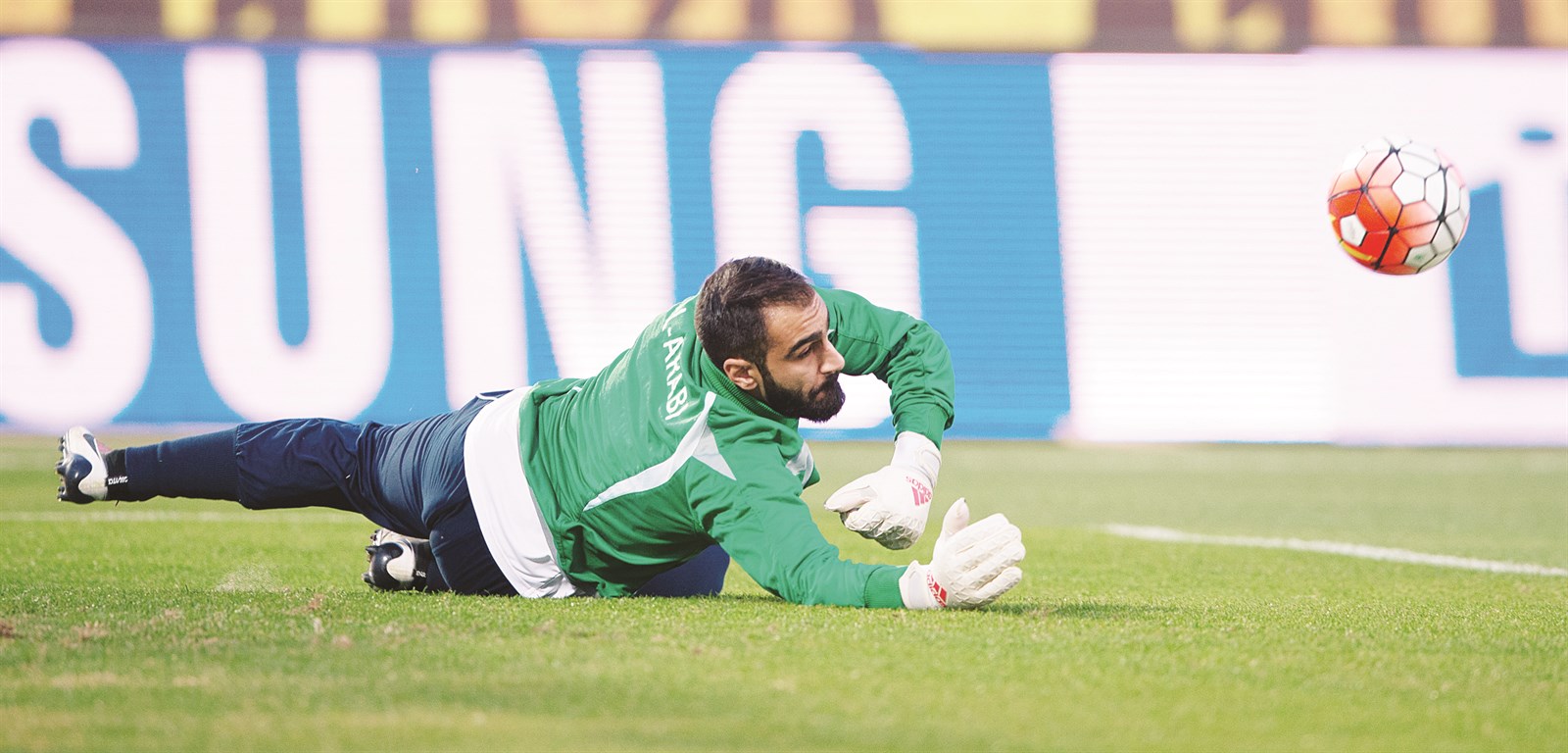 u0633u0644u064au0645u0627u0646 u0639u0628u062fu0627u0644u063au0641u0648u0631... u0625u062du062fu0649 u0623u0648u0631u0627u0642 u0627u0644u0639u0631u0628u064a u0641u064a u0645u0633u064au0631u0629 u0627u0633u062au0639u0627u062fu0629 u0644u0642u0628 u0627u0644u062fu0648u0631u064a (u062au0635u0648u064au0631 u062cu0627u0633u0645 u0628u0627u0631u0648u0646)