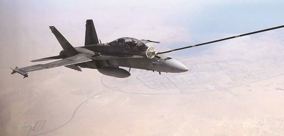 من عملية تزود بالوقود أثناء الطيران