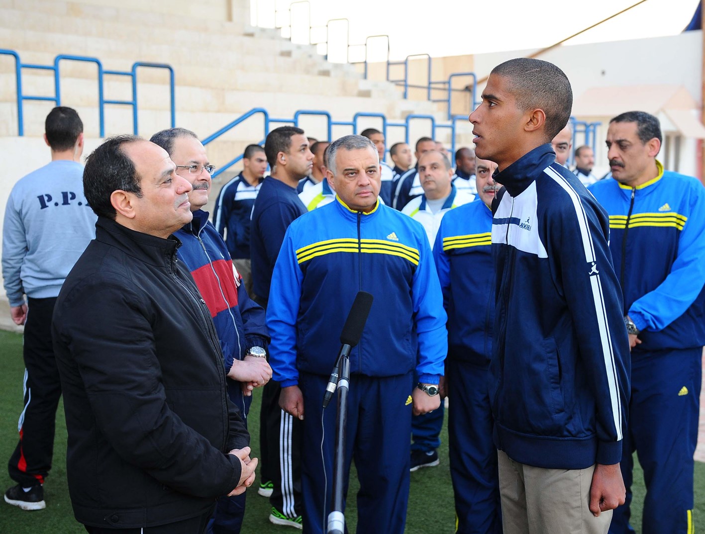 u0627u0644u0633u064au0633u064a u0645u062au062du062fu0651u062bu0627u064b u0625u0644u0649 u0623u062du062f u0637u0644u0627u0628 u0623u0643u0627u062fu064au0645u064au0629 u0627u0644u0634u0631u0637u0629