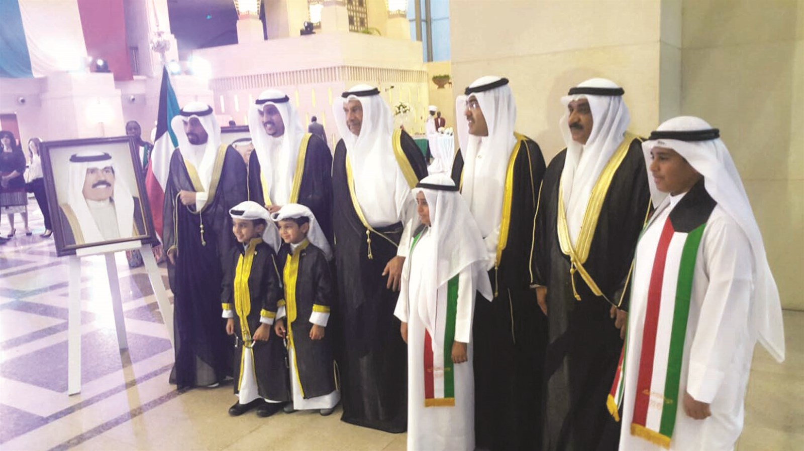 أعضاء سفارة الكويت لدى السنغال خلال الحفل