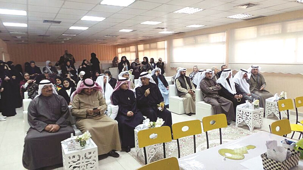 u062cu0627u0646u0628 u0645u0646 u0627u0644u062du0636u0648u0631