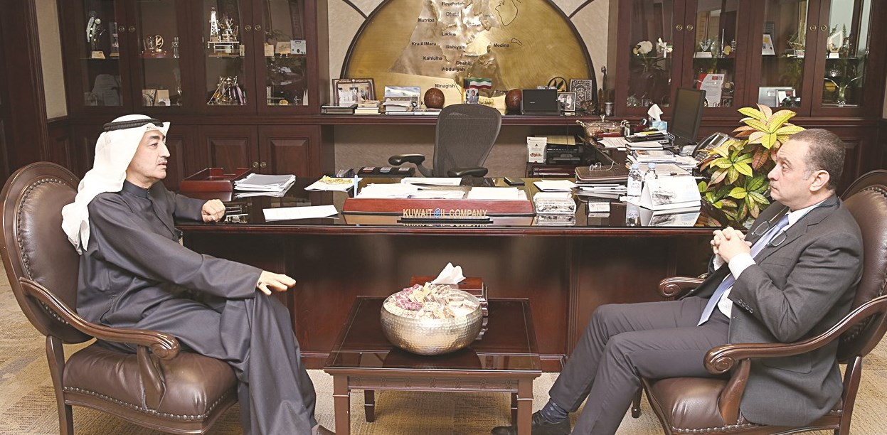 جعفر متحدثاً للزميل إيهاب حشيش