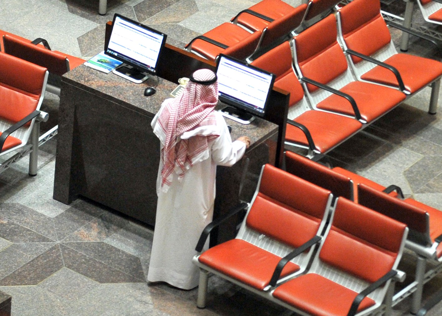 u0631u0633u0627u0644u0629 u062du0627u0633u0645u0629 u0644u0634u0631u0643u0627u062a u0627u0644u0648u0633u0627u0637u0629 (u062au0635u0648u064au0631 u0633u0639u062f u0647u0646u062fu0627u0648u064a)