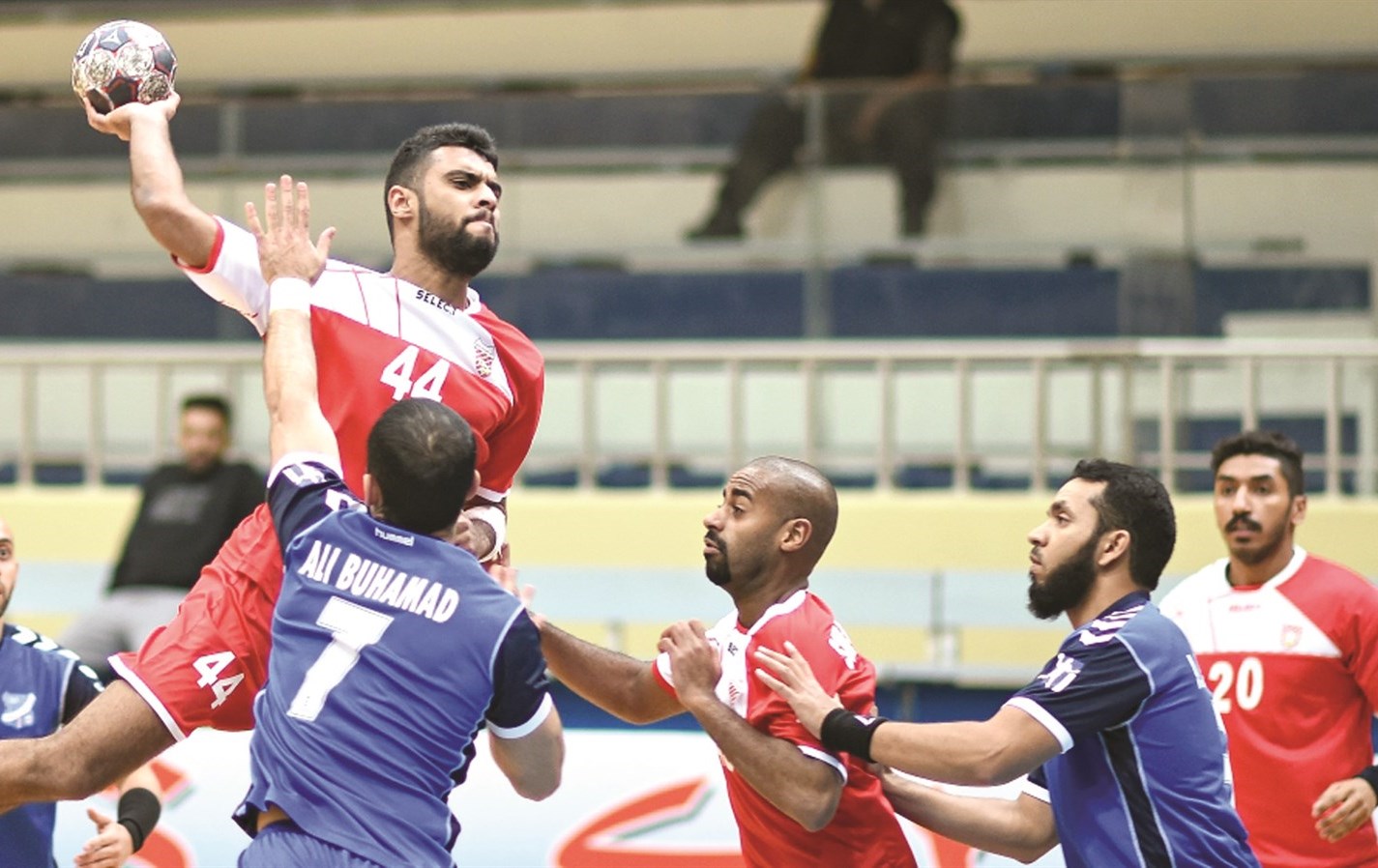 u0635u0631u0627u0639 u0628u0623u0647u062fu0627u0641 u0645u062au0641u0627u0648u062au0629 u0644u0640 u00abu0641u0631u0642 u0627u0644u064au062fu00bb