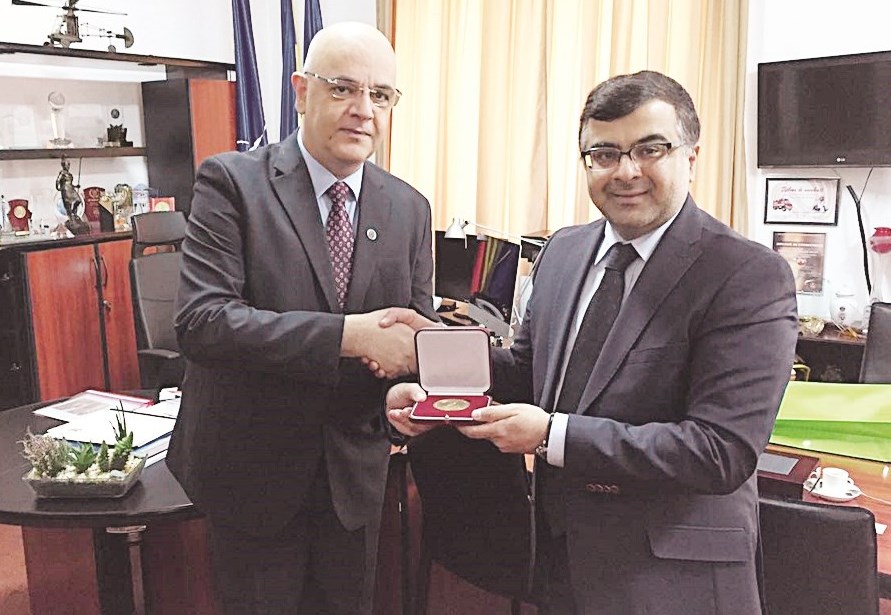 u0627u0644u0633u0641u064au0631 u0627u0644u0647u0627u062cu0631u064a u0648u0627u0644u0648u0632u064au0631 u0631u0627u0626u062f u0639u0631u0641u0627u062a