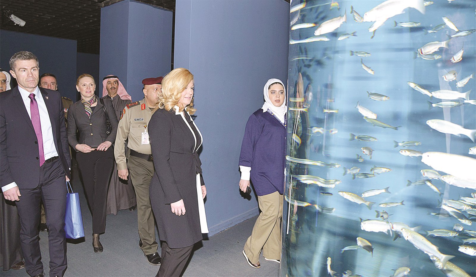 ... وخلال زيارتها للمركز العلمي