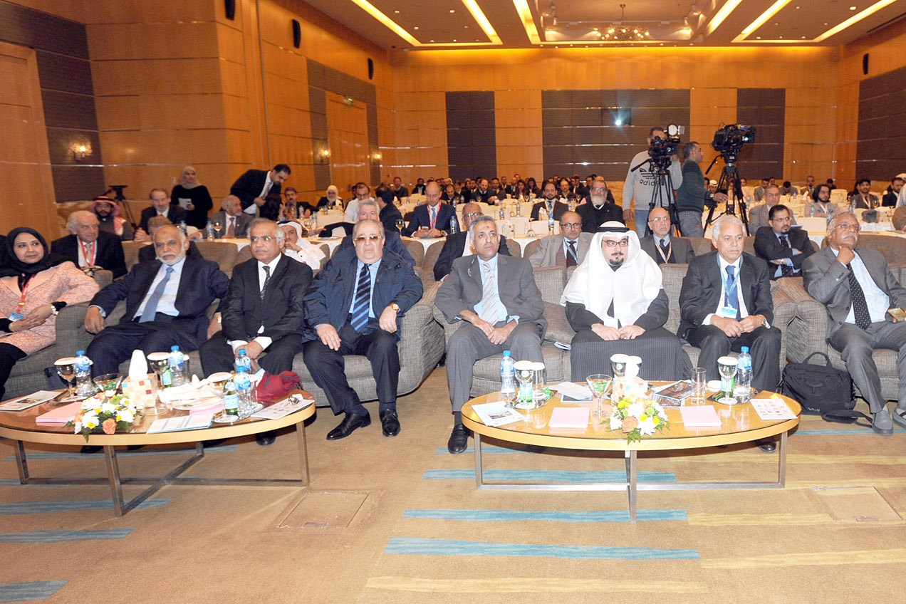 u0627u0644u0639u0628u062f u0627u0644u0647u0627u062fu064a u0648u0627u0644u062du0636u0648u0631 u0641u064a u0627u0641u062au062au0627u062d u0627u0644u0645u0624u062au0645u0631 (u062au0635u0648u064au0631 u0643u0631u0645 u0630u064au0627u0628)