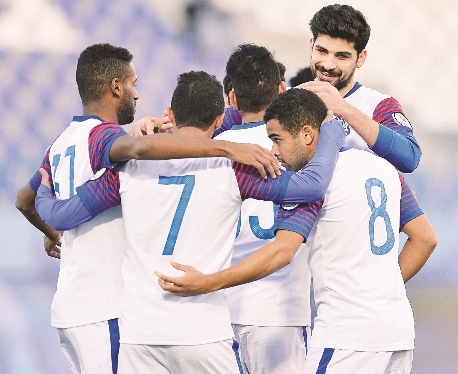 u0627u0644u062au0636u0627u0645u0646... u062bu0648u0631u0629 u0623u0648 u0641u0648u0631u0629u061f    (u0627u0644u0623u0632u0631u0642 u062fu0648u062a u0643u0648u0645)