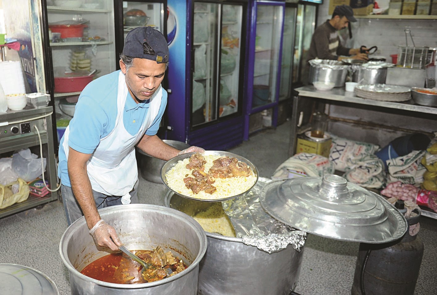 u0639u0627u0645u0644 u00abu064au0646u062cu0628u00bb u0627u0644u0644u062du0648u0645 u0627u0633u062au0639u062fu0627u062fu0627u064b u0644u062au0642u062fu064au0645u0647u0627 u0644u0644u0632u0628u0627u0626u0646