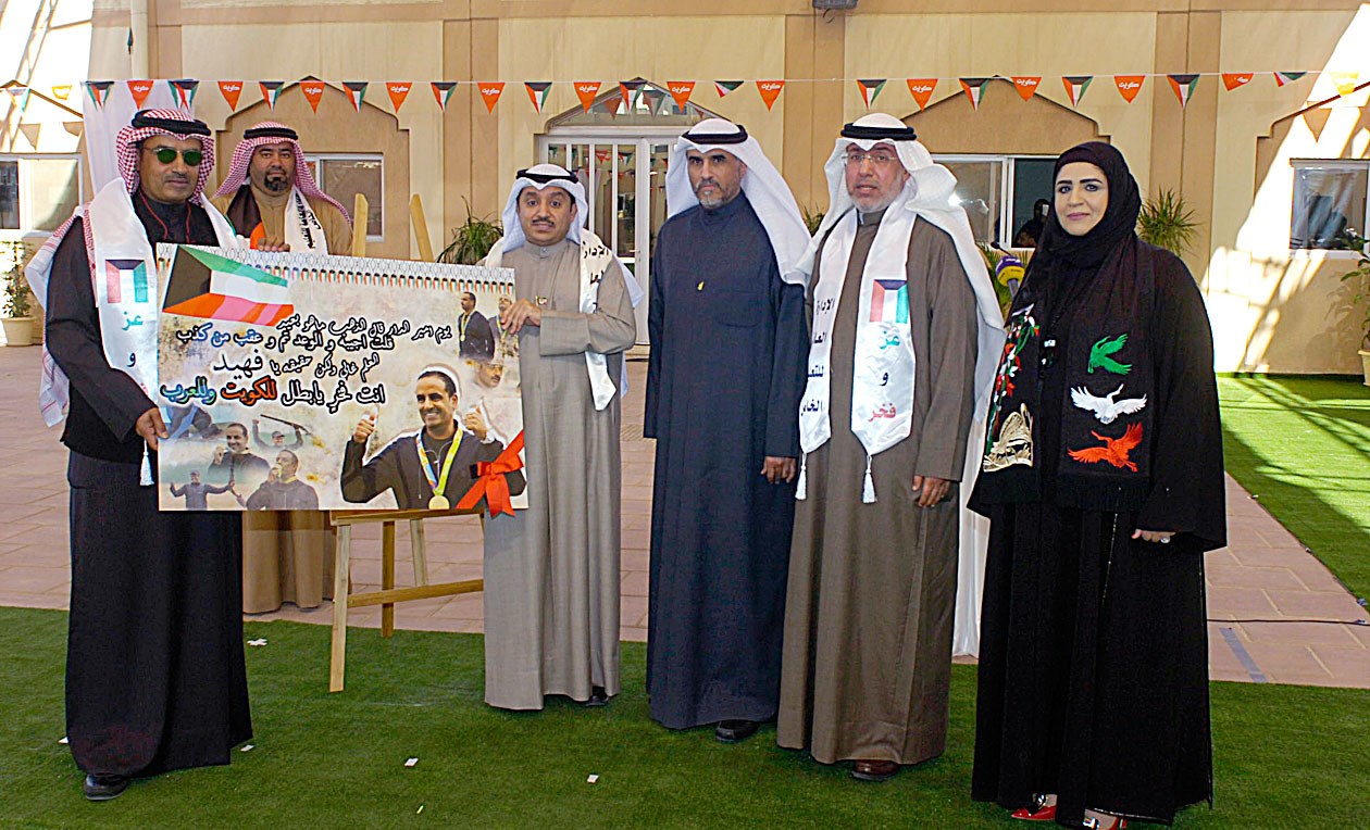 ومكرما بطل الكويت فهيد الديحاني