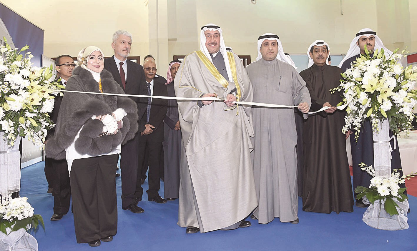 u0627u0644u062du0645u0648u062f u064au0642u0635 u0634u0631u064au0637 u0627u0641u062au062au0627u062d u0627u0644u0645u0639u0631u0636  (u062au0635u0648u064au0631 u0637u0627u0631u0642 u0639u0632 u0627u0644u062fu064au0646)