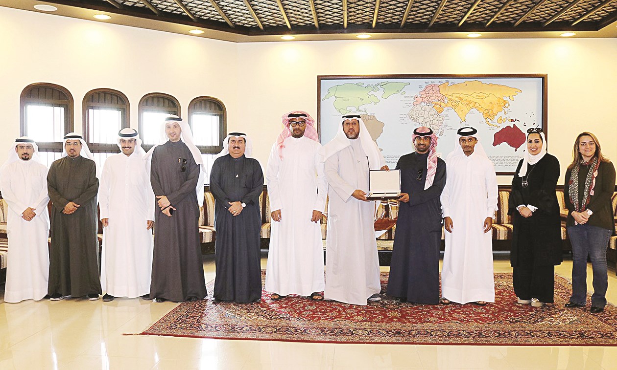 u0648u0641u062f u00abu0627u0644u0637u0648u0627u0631u0626u00bb u062eu0644u0627u0644 u0632u064au0627u0631u062au0647 u0644u0644u062cu0645u0639u064au0629