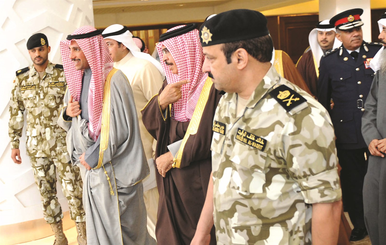 u0645u0631u0632u0648u0642 u0627u0644u063au0627u0646u0645 u0645u0633u062au0642u0628u0644u0627 u0648u0632u064au0631 u0627u0644u062fu0627u062eu0644u064au0629 u0627u0644u0628u062du0631u064au0646u064a (u062au0635u0648u064au0631 u0646u0627u064au0641 u0627u0644u0639u0642u0644u0629)